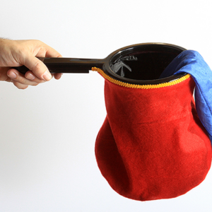 Change Bag Standard REPEAT WITH ZIPPER (Red) by Bazar de Magia – Tricks - magic tricks