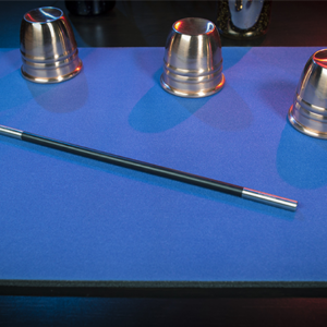 Deluxe Close-Up Pad 16X23 (Blue) by Murphy’s Magic Supplies – Trick - magic tricks