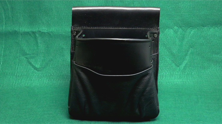 POACHER POUCH by The Ambitious Card – Trick - magic tricks