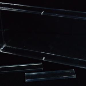 Carat X3 (Holds 3 Decks) - magic tricks