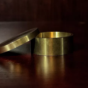 L Box by Long Long & Bacon Magic – Trick - magic tricks