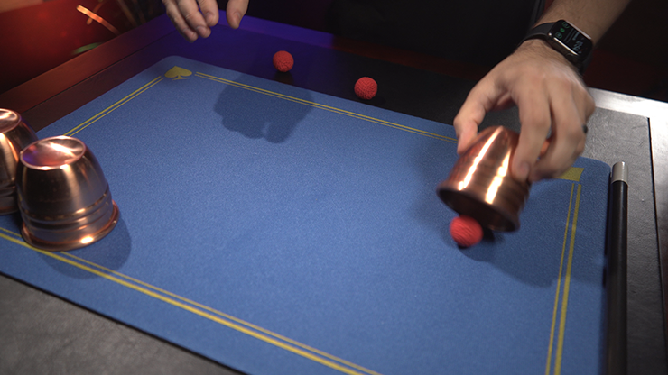 Standard Close-Up PIP Pad 11X16 (Blue) by Murphy’s Magic Supplies – Trick - magic tricks