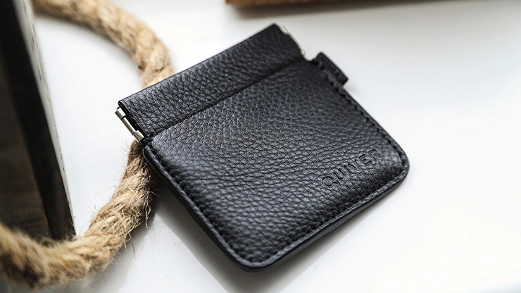 Quiver (Gimmick & Online Instructions) by Kelvin Chow – Trick - magic tricks