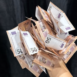 Moneyball by Bond Lee (EUR) - magic tricks