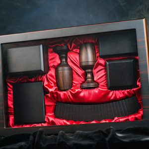 Classicho Display Case by TCC Magic - magic tricks