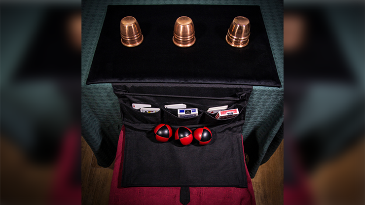 D’Servante by Elías D’Sastre - magic tricks