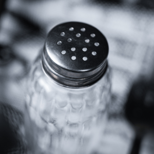 The Comedy Shaker by TCC & Chen Hui - magic tricks