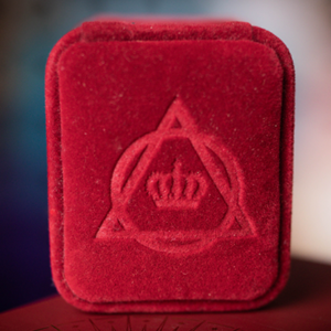 The Noble One by Mark Bennett and Matthew Wright - magic tricks