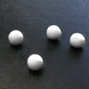 Magnetic Pea Set (White) - magic tricks