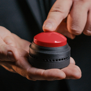 João Miranda Magic presents The Button by Chris James featuring Craig Petty - magic tricks